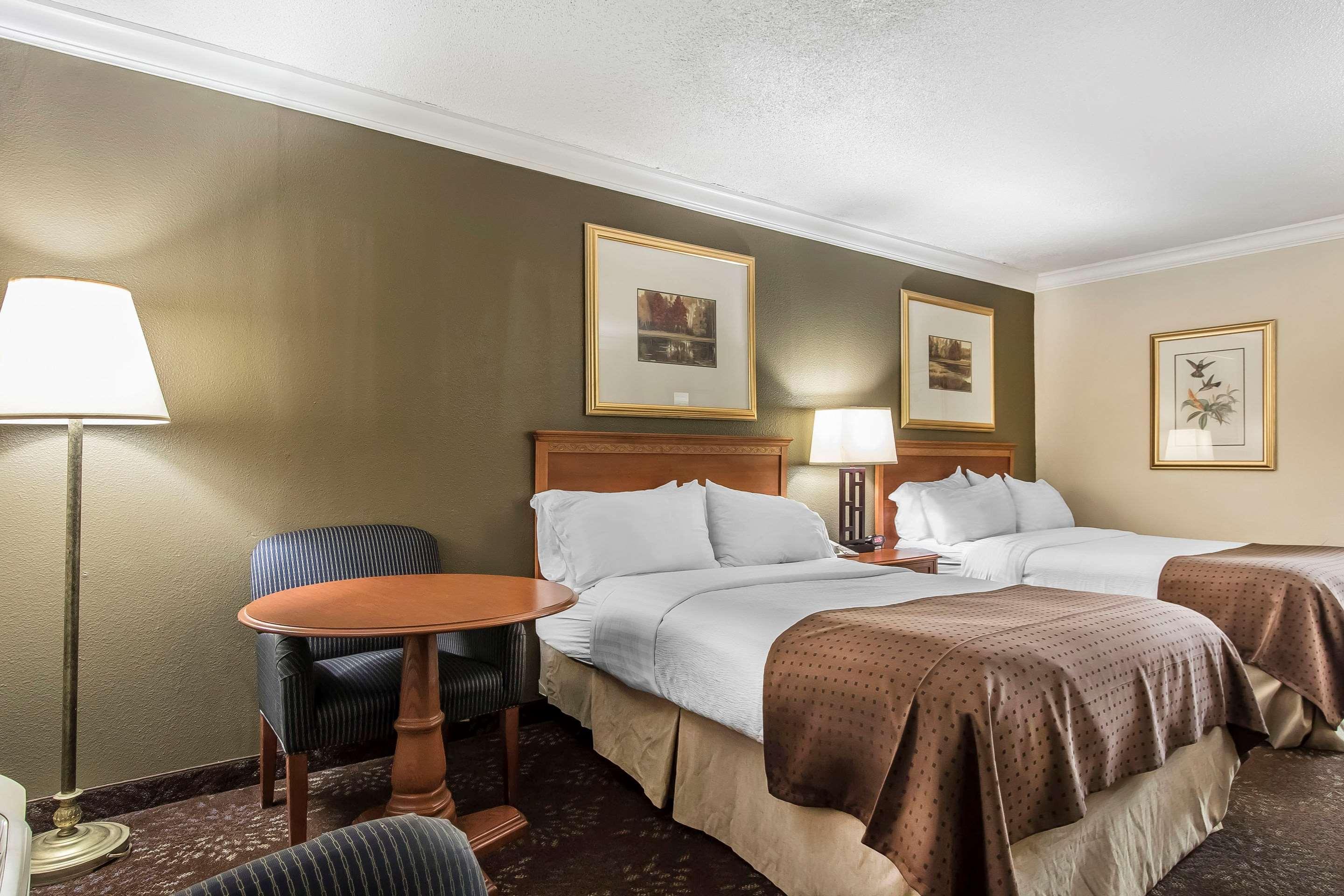 Clarion Inn Морган-Сити Экстерьер фото
